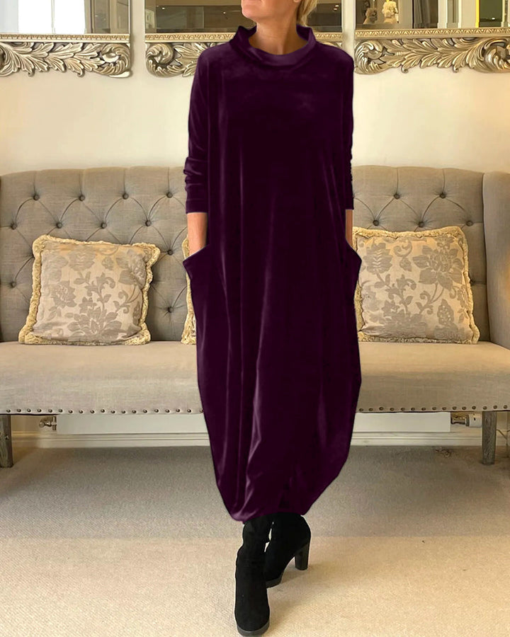 Mune | Comfortable velour dress with pockets