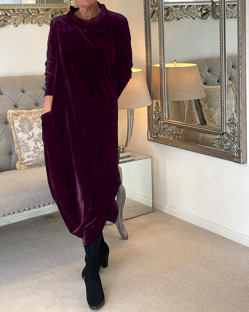 Mune | Comfortable velour dress with pockets