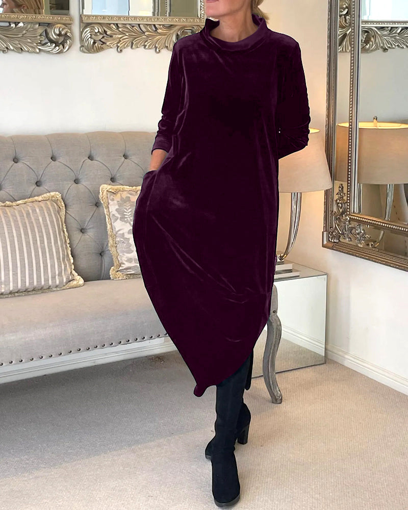 Mune | Comfortable velour dress with pockets
