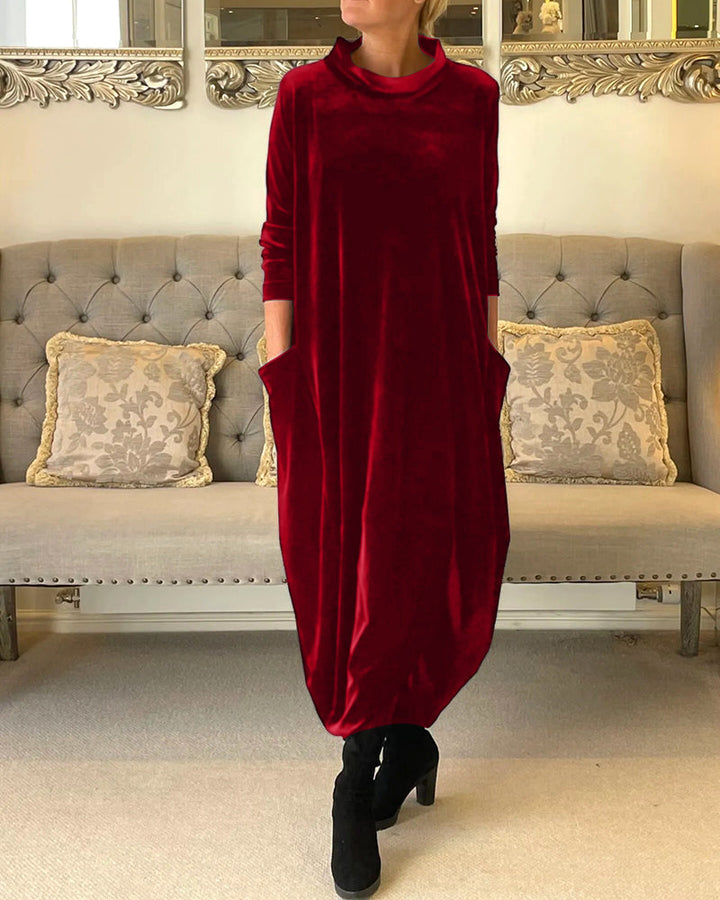 Mune | Comfortable velour dress with pockets