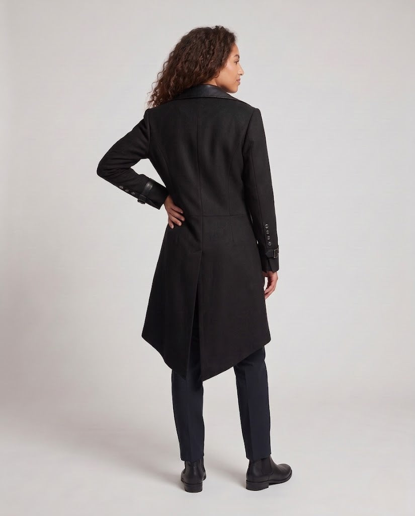 Women's Woven Suit with Ornate Details and Various Elements Mune Fashion