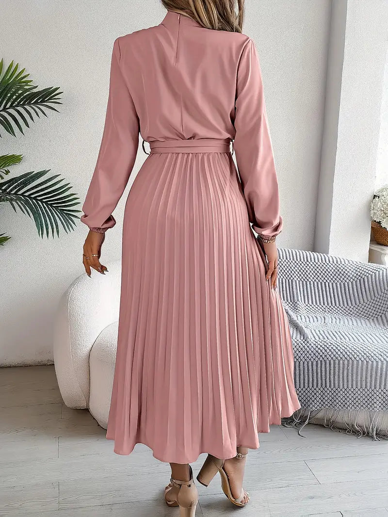 Mune | Simple Dress with Stand-Up Collar and Pleated Belt