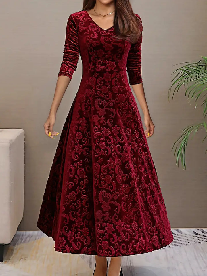Mune | Figure-Flattering Flared Dress