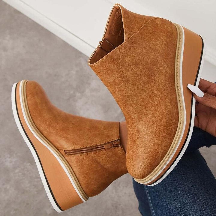 Mune | Ankle Boot with Side Zipper