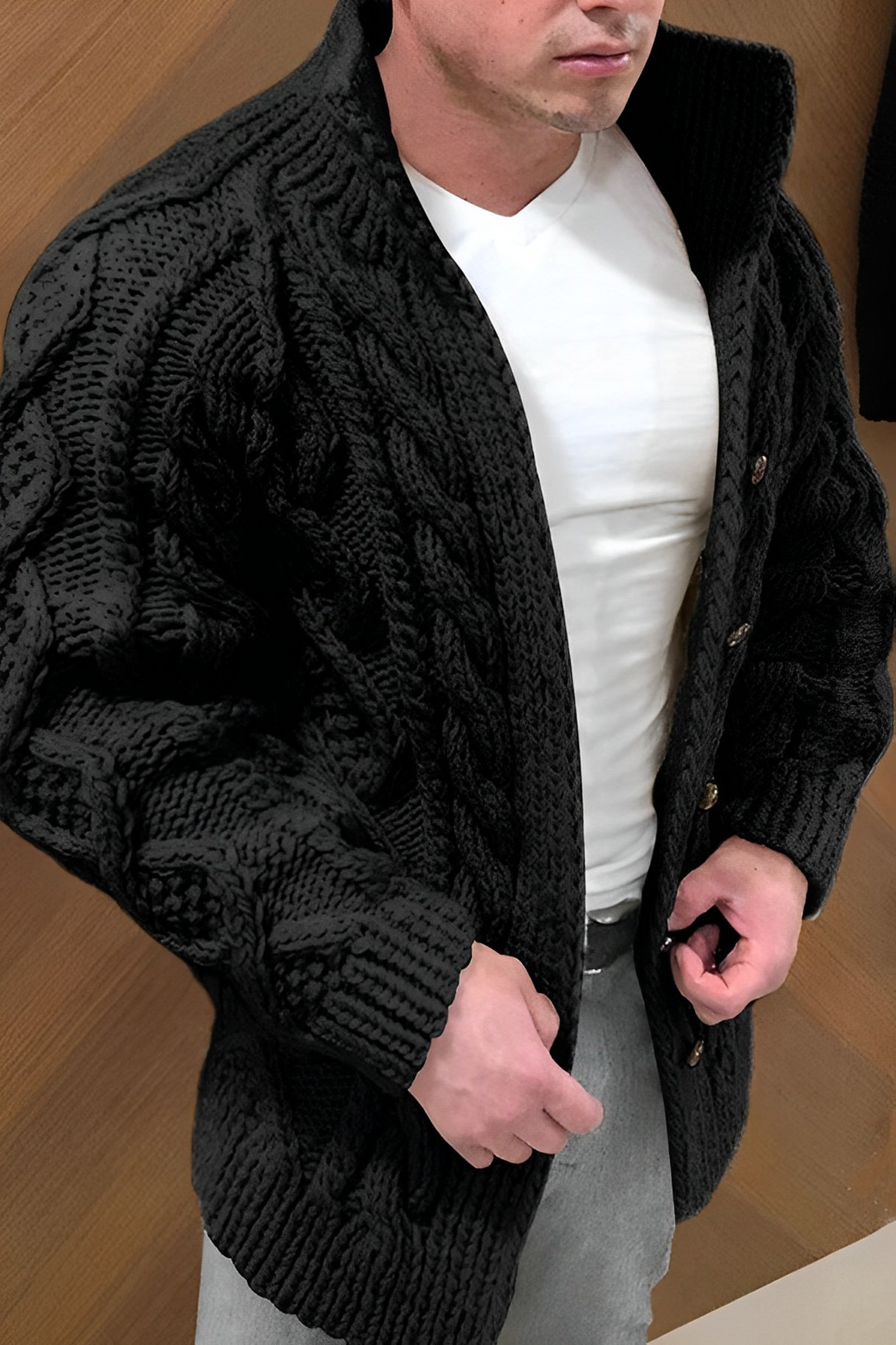 Mune | Warm Knitted Cardigan With Braided Pattern