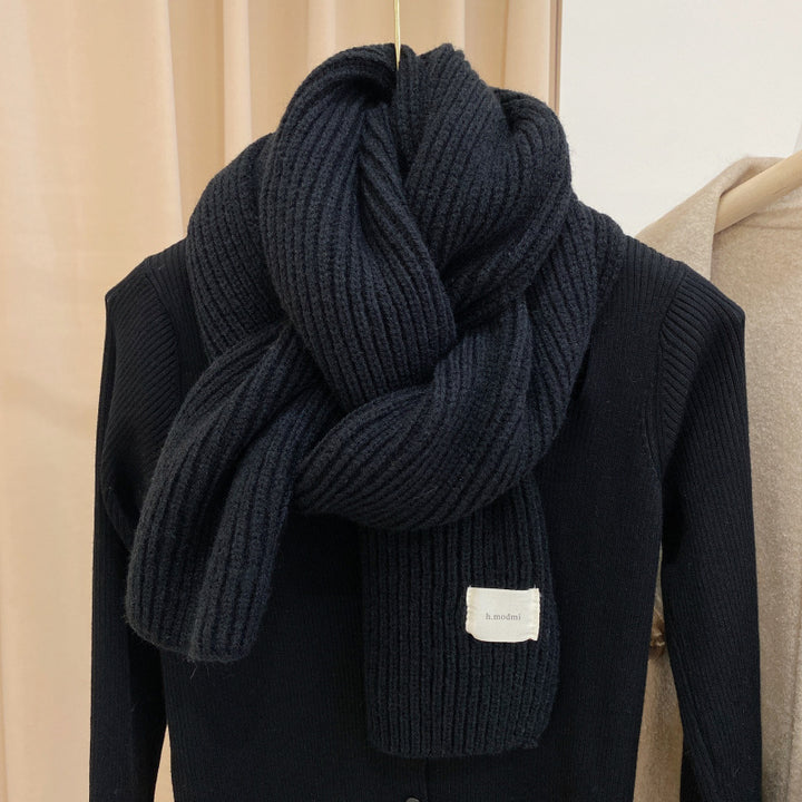 Warmer knitted scarf for women, versatile and fashionable