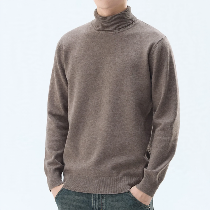 Men's wool blend pullover with round neck