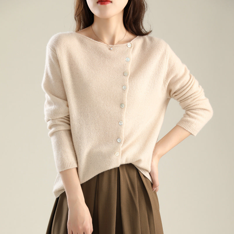 Ladies' cardigan with buttons