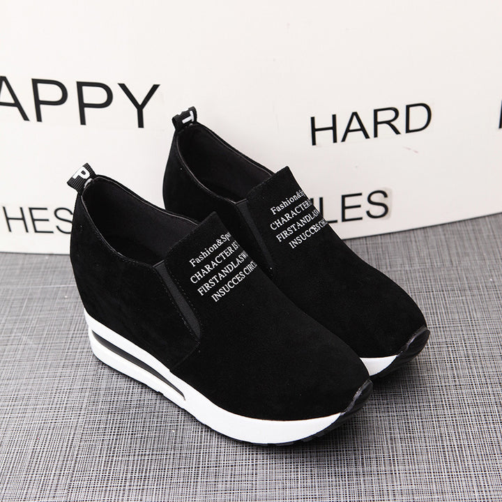 Women's wedge sneakers with velvet look and elastic inserts Mune Fashion
