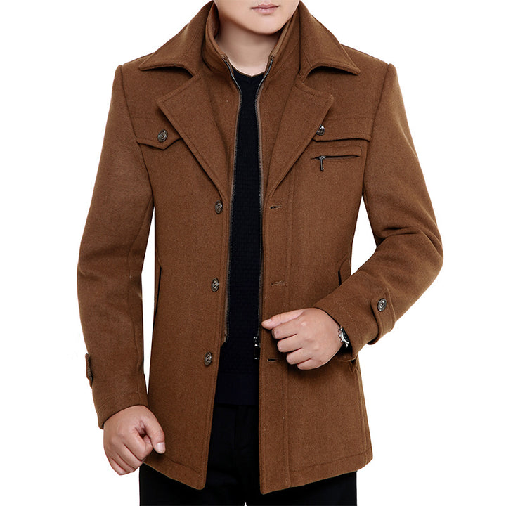 Men's short coat made of wool blend with double closure and lapel collar Mune Fashion