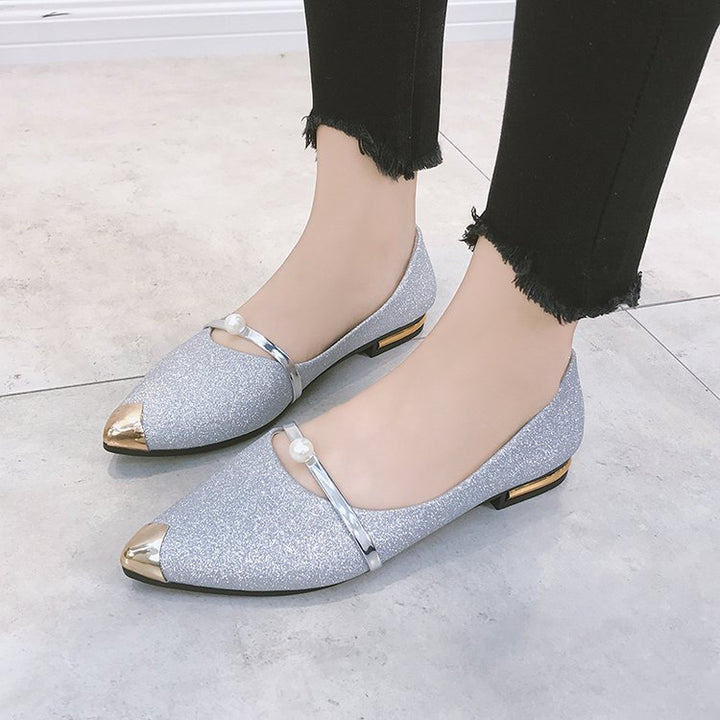 Ladies elegant glitter slippers with pointed metal cap, pearl-embellished instep strap and flat heel Mune Fashion