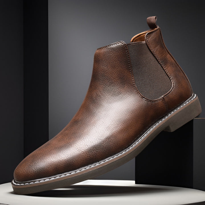 Elegant men's Chelsea boots in British style