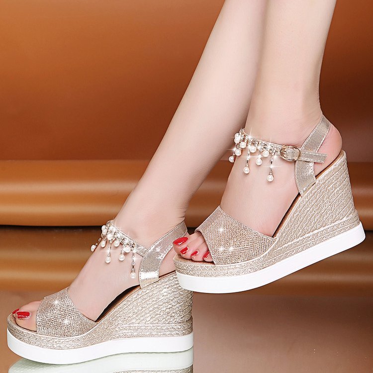 Women's shimmering wedge sandals with pearl fringe and adjustable ankle strap Mune Fashion