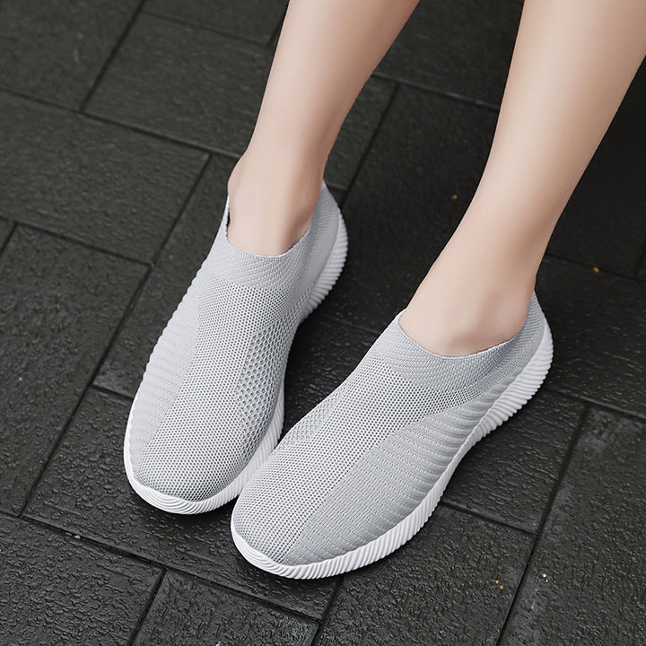 Women’s breathable knitted slip-on sneakers without laces with slip-resistant rubber sole Mune Fashion