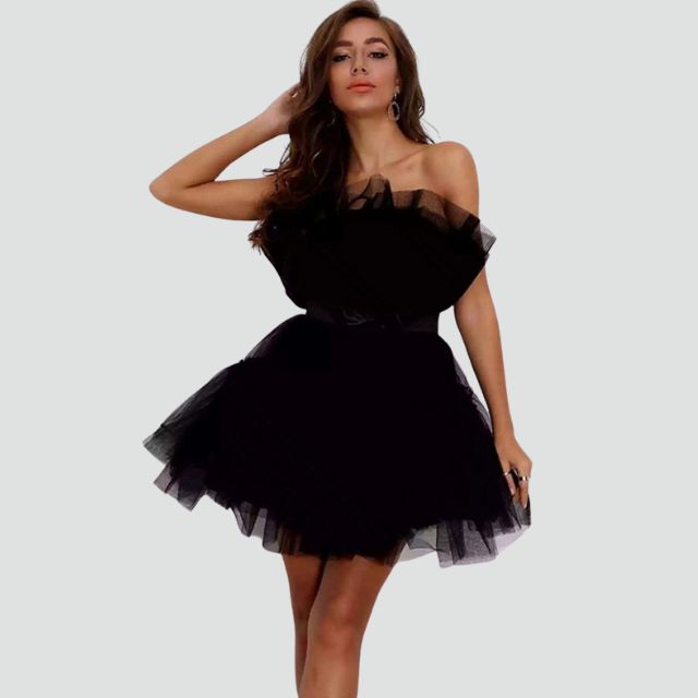 Mune | Fitted dress in tulle with layered skirt
