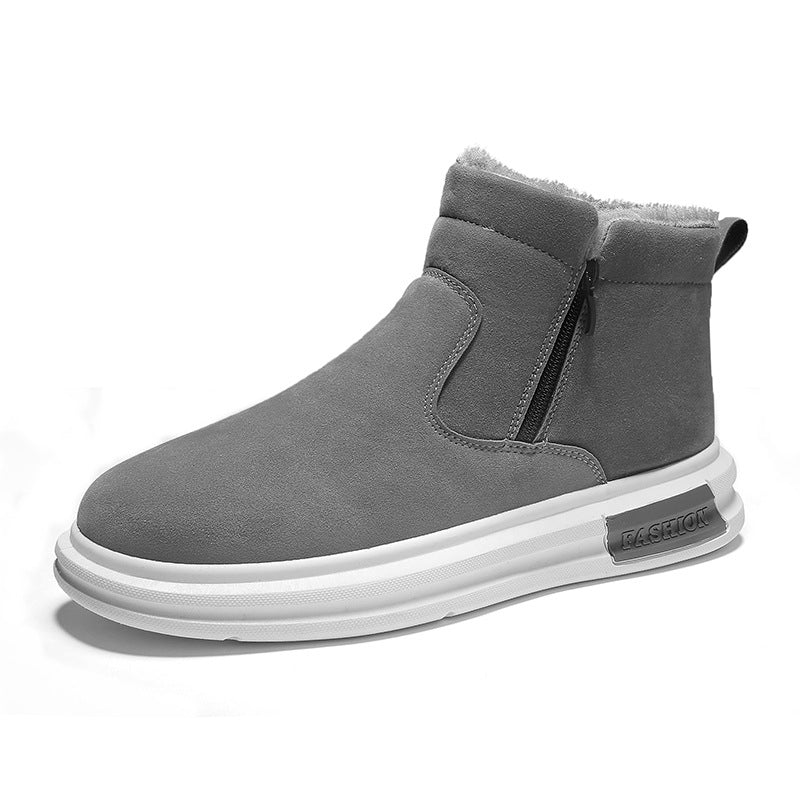 Padded men's snow boots to slip on
