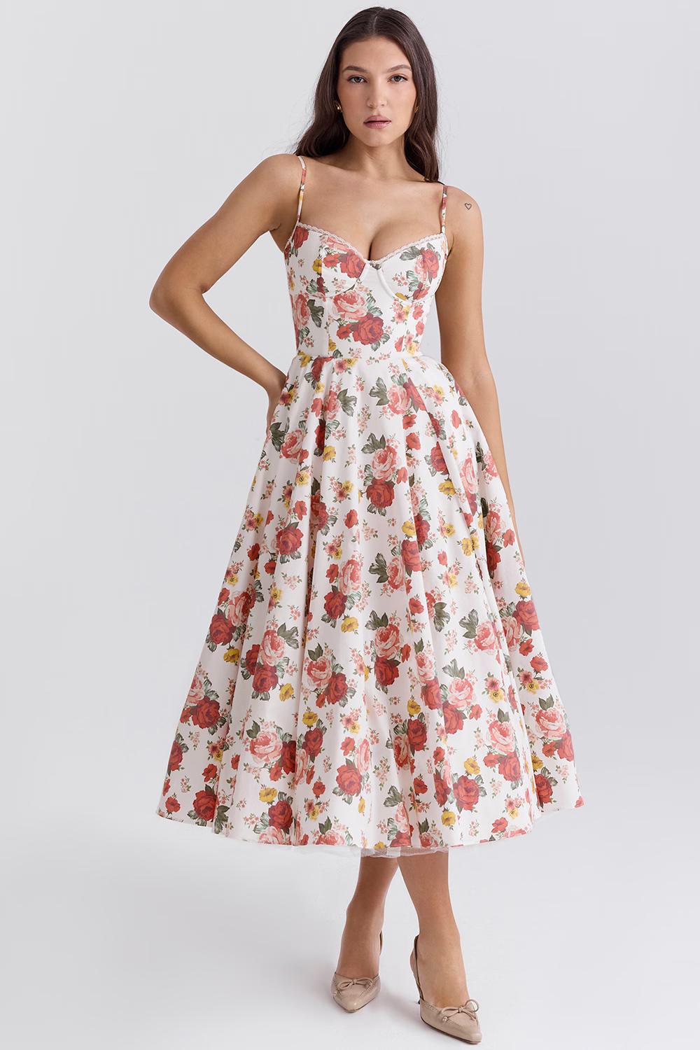 Mune | Elegant Cocktail Dress for Timeless Glamour