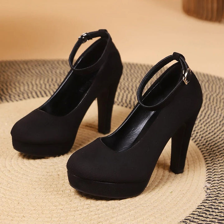 Mune Fashion | Elegant and Seductive High Heeled Shoes