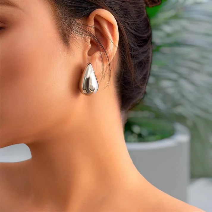 Drop earrings