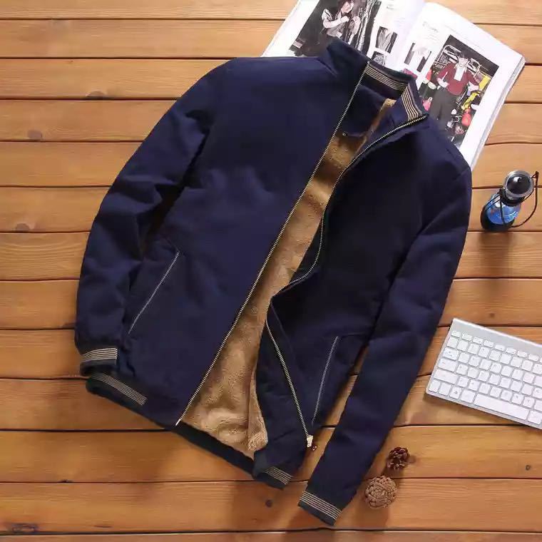 Men's casual bomber jacket with warming teddy lining, stand collar and ribbed cuffs