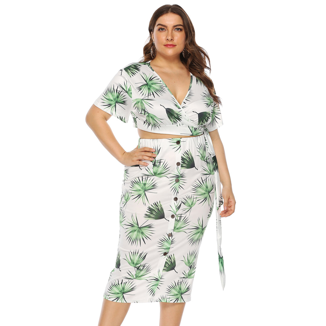 Women's elegant summer outfit with floral print and fashionable wrap detail Mune Fashion
