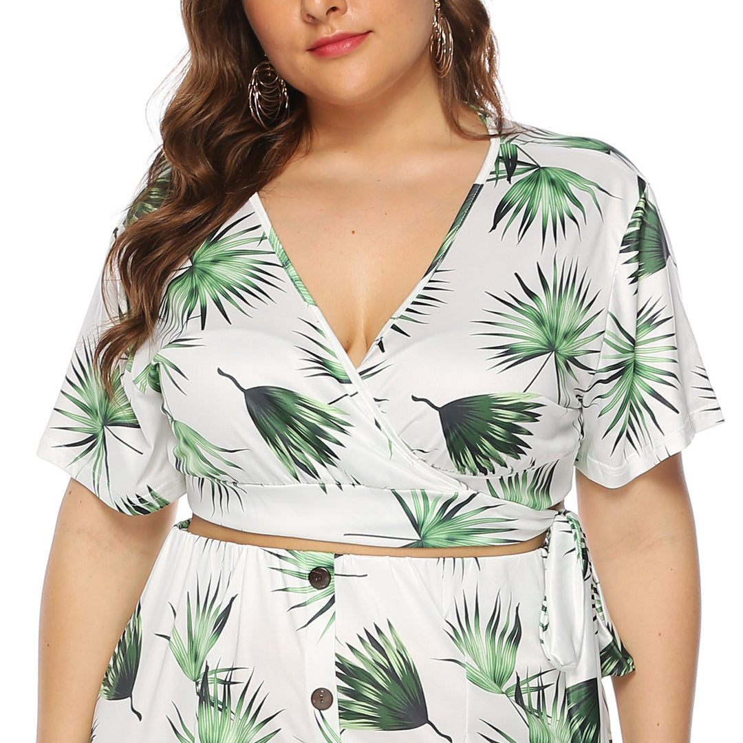Women's elegant summer outfit with floral print and fashionable wrap detail Mune Fashion