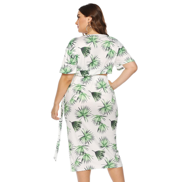 Women's elegant summer outfit with floral print and fashionable wrap detail Mune Fashion