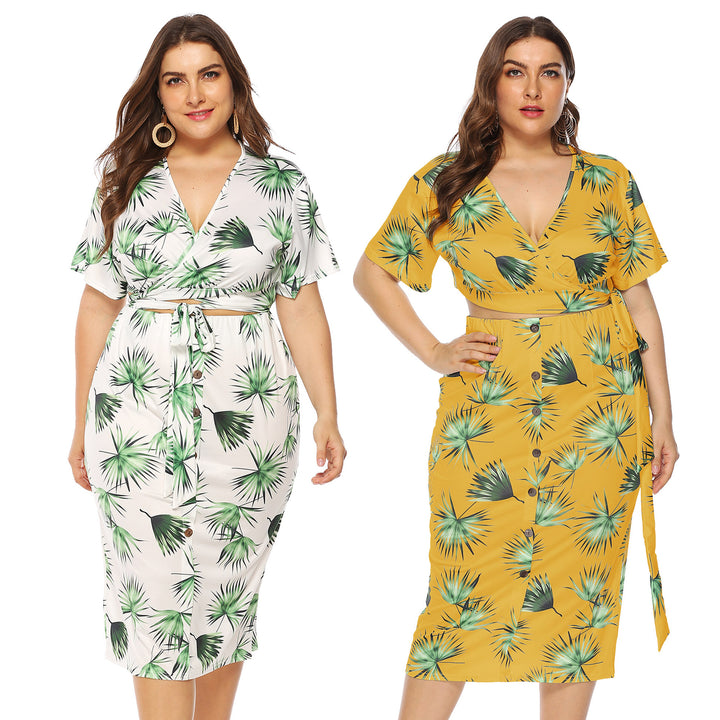 Women's elegant summer outfit with floral print and fashionable wrap detail Mune Fashion