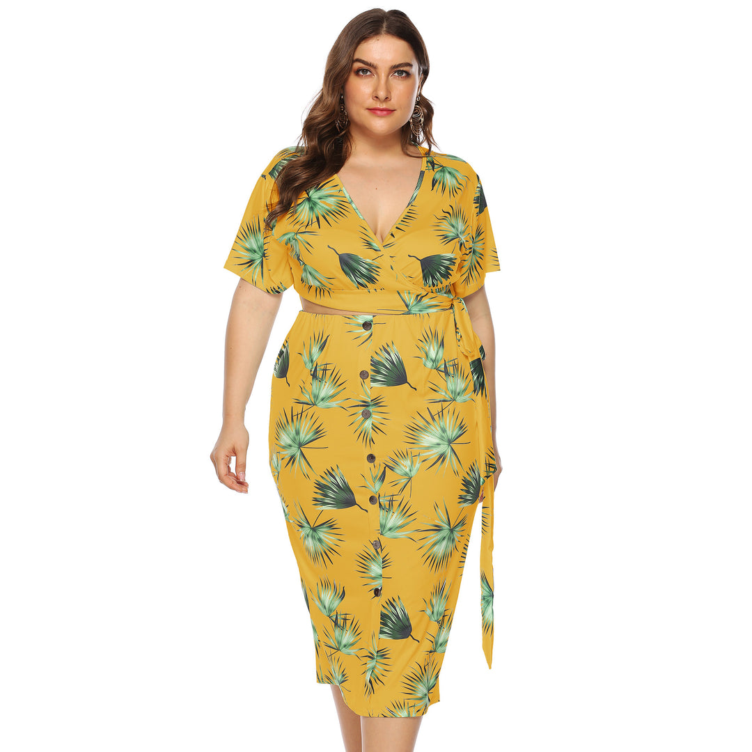 Women's elegant summer outfit with floral print and fashionable wrap detail Mune Fashion