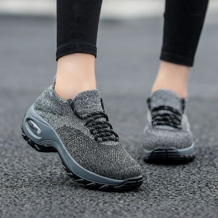 Women’s knitted sock sneaker with air-cushioned sole and elastic knit upper Mune Fashion