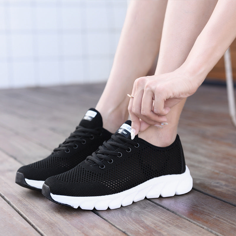 Women's lightweight mesh casual sneakers with perforated upper and flexible wave running sole Mune Fashion