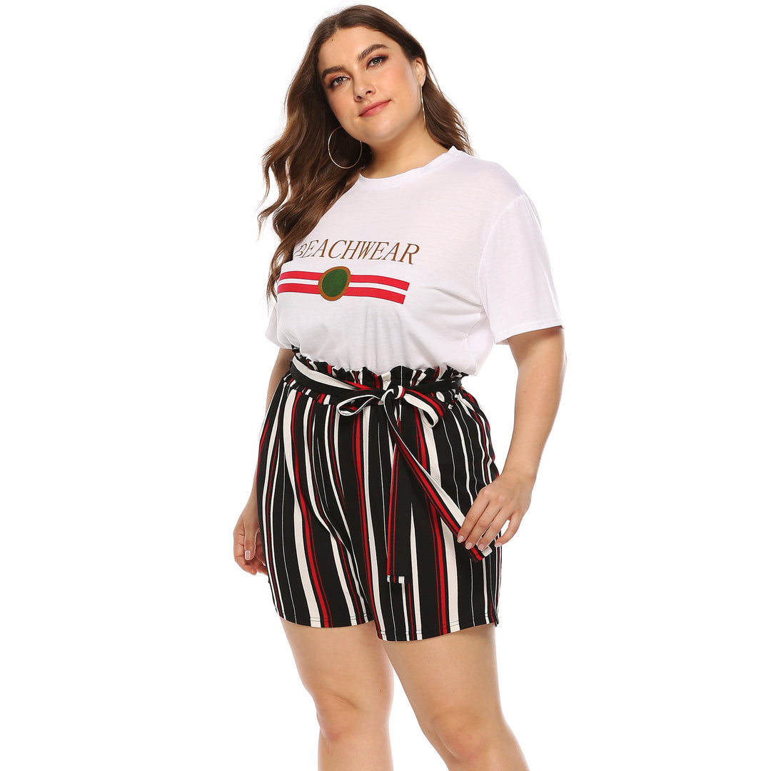 Women's elegantly cut striped shorts with decorative tie belt Mune Fashion