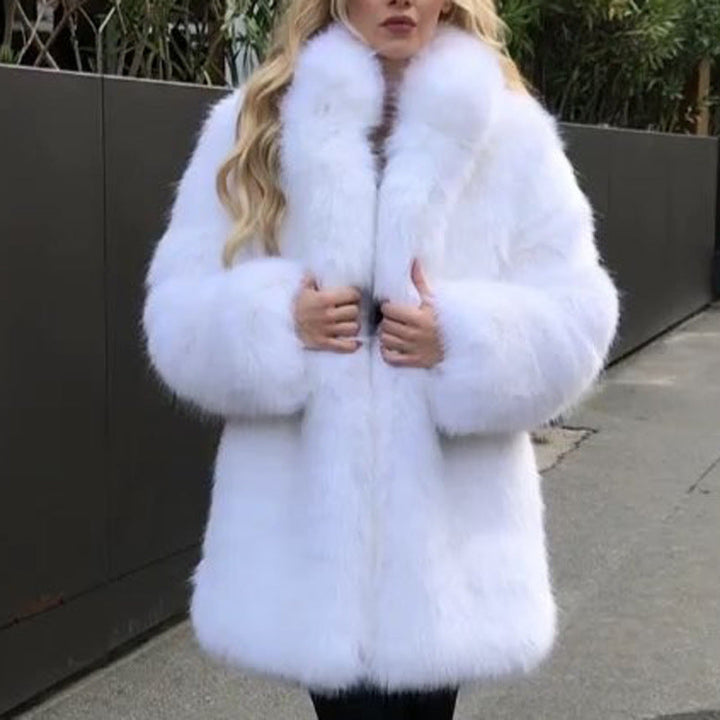 Ladies Luxurious Faux Fur Coat with Voluminous Sleeves Mune