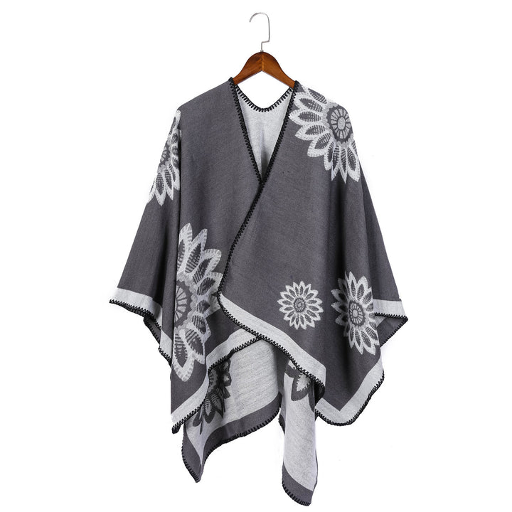 Women's wool blend ruana with floral intarsia jacquard and open kimono silhouette Mune Fashion