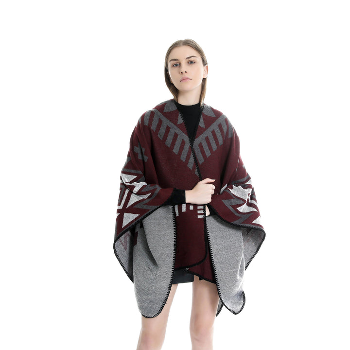 Women's Jacquard Ruana Cloak with Geometric Pattern and Reversible Finish Mune Fashion