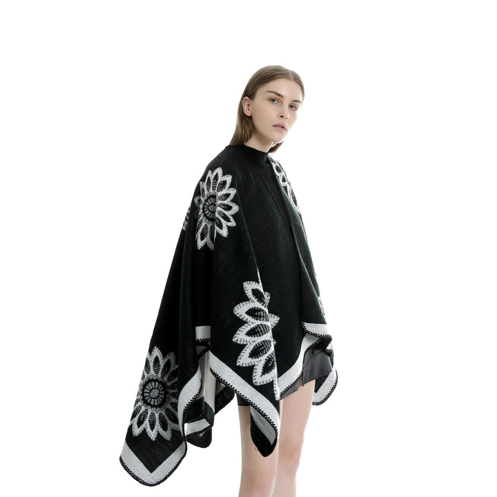 Women's wool blend ruana with floral intarsia jacquard and open kimono silhouette Mune Fashion