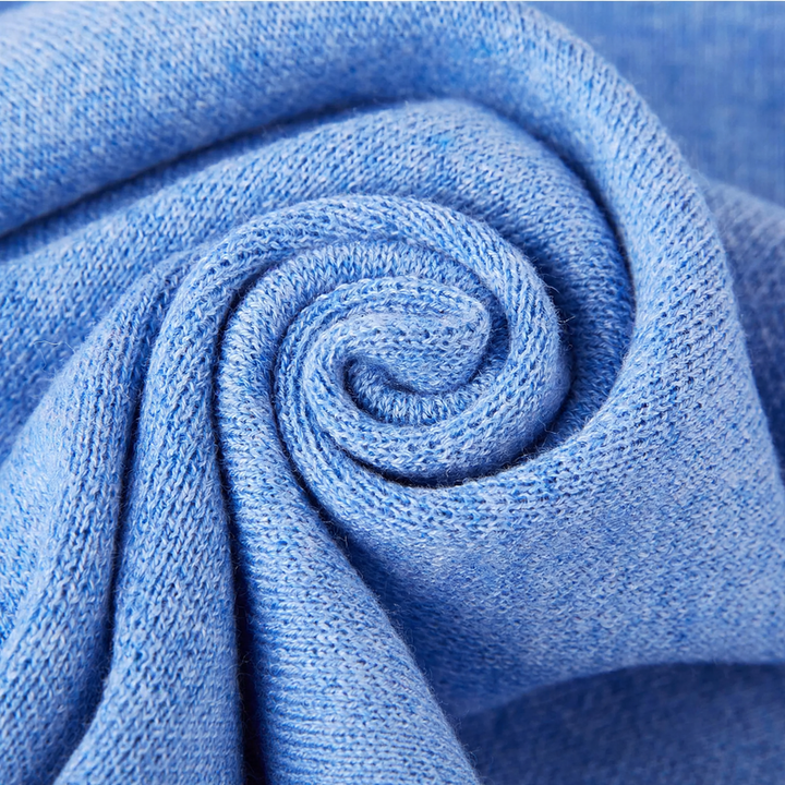 Classic wool scarf, solid color