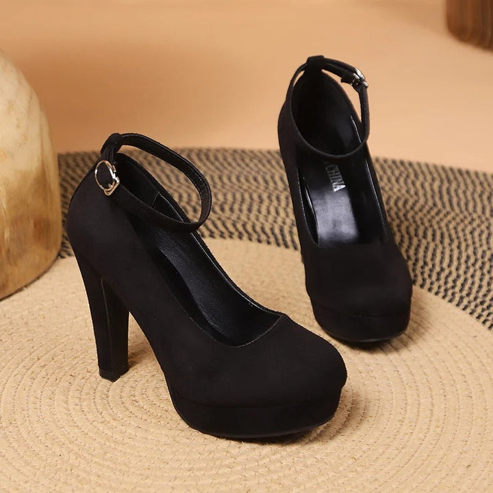 Mune Fashion | Elegant and Seductive High Heeled Shoes