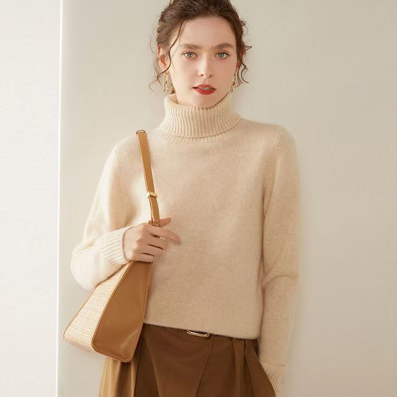 Women Cashmere Sweater with Roll Neck