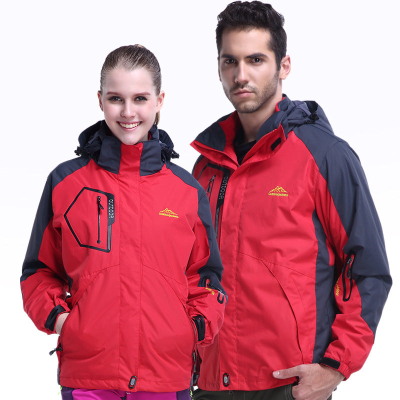 Unisex Waterproof Softshell Outdoor Jacket with Hood and Zipper Pockets Mune Fashion
