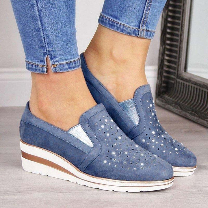 Casual wedge shoes