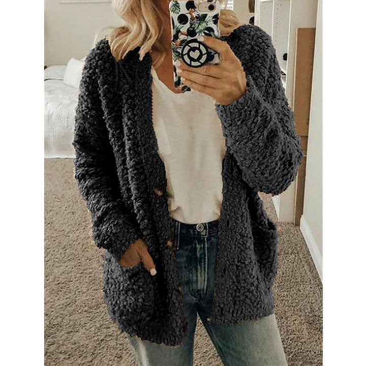 Women’s cropped teddy fleece cardigan with subtle button placket and patch pockets Mune Fashion