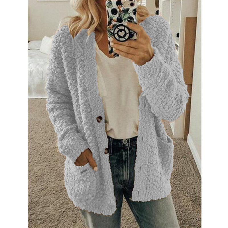 Women’s cropped teddy fleece cardigan with subtle button placket and patch pockets Mune Fashion