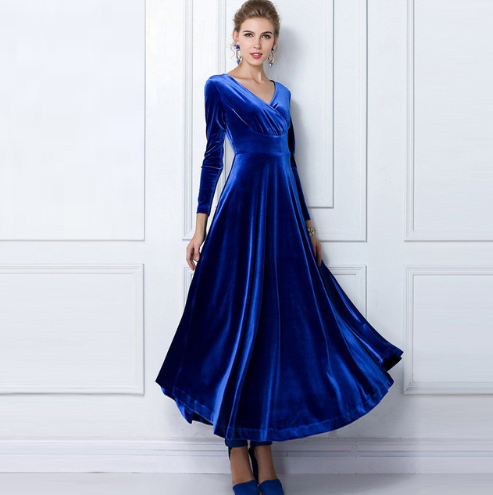 Mune | Glamorous Chic Dress With Reinforced V Neck