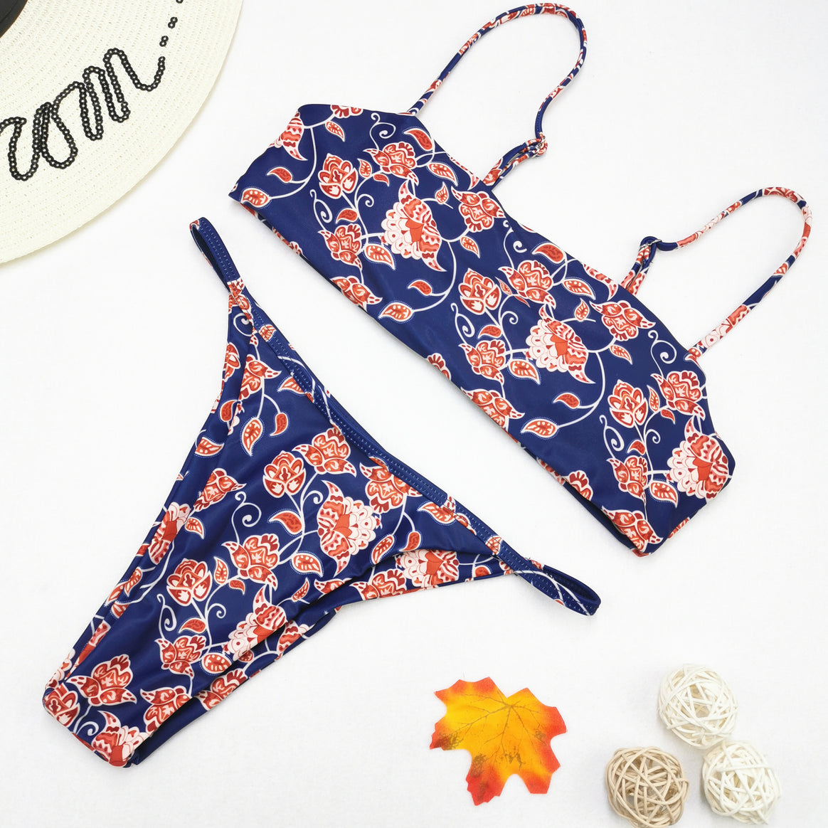 Women's floral patterned bikini with stylish cut Mune Fashion