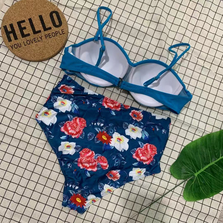 Ladies bikini with floral design and adjustable straps Mune Fashion