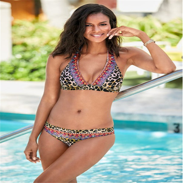 Women's triangle bikini set with eye-catching patterns and adjustable ties Mune Fashion