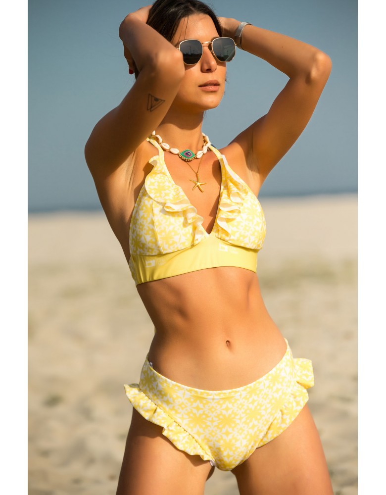 Ladies bikini set with playful ruffle design Mune Fashion
