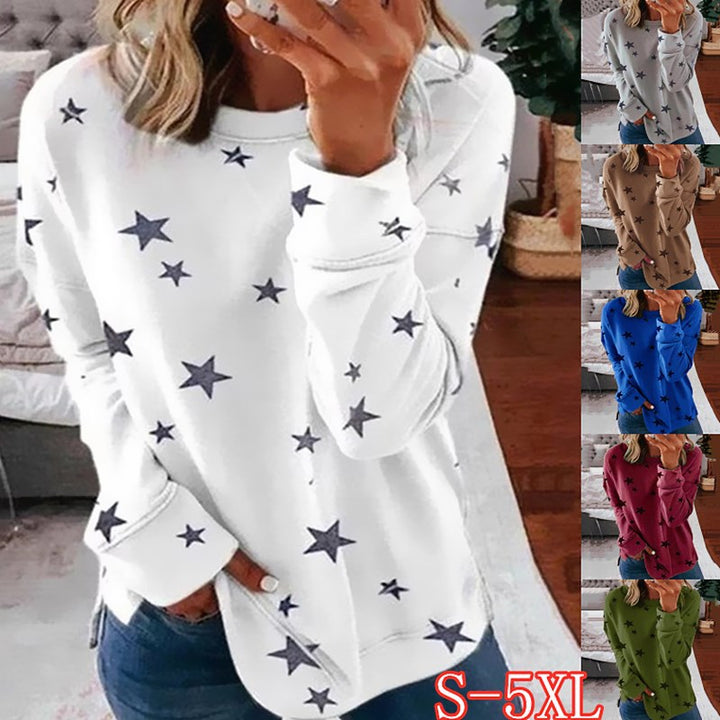Ladies oversized star print sweatshirt with round neck, extended back and side slits Mune Fashion