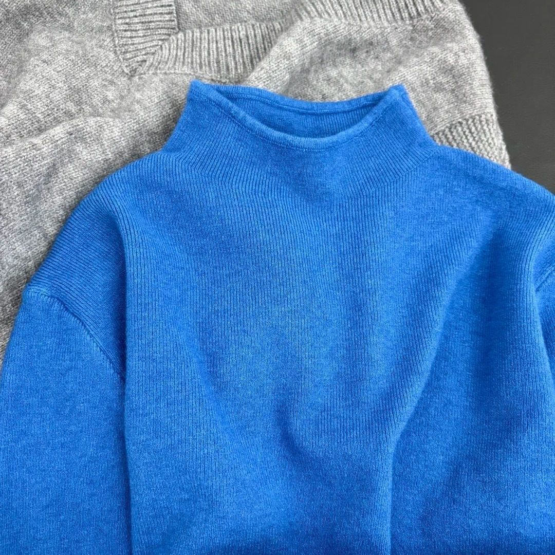Women's knitted sweater, stand-up collar, simple design